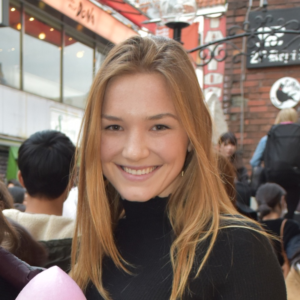 Meet your Posher, Emma